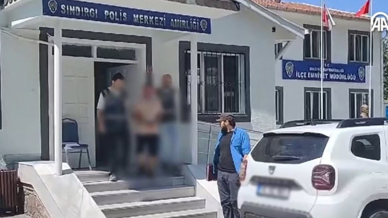 Firari Suçlu Ormana Kaçtı Bir Saat Kovalamaca Yaşandı