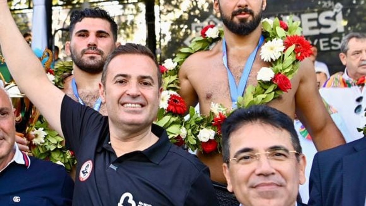 Kurtdere Güreşlerinin Kazananı Enes Doğan