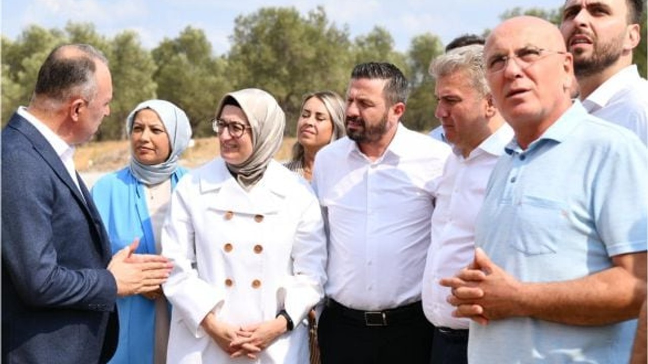 Belgin Uygur Edremit'te Müjdeyi Verdi