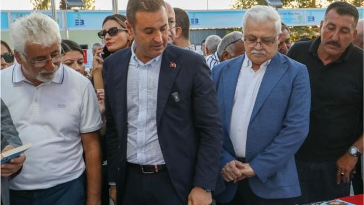 Burhaniye’den Edremit Kitap Fuarına Destek