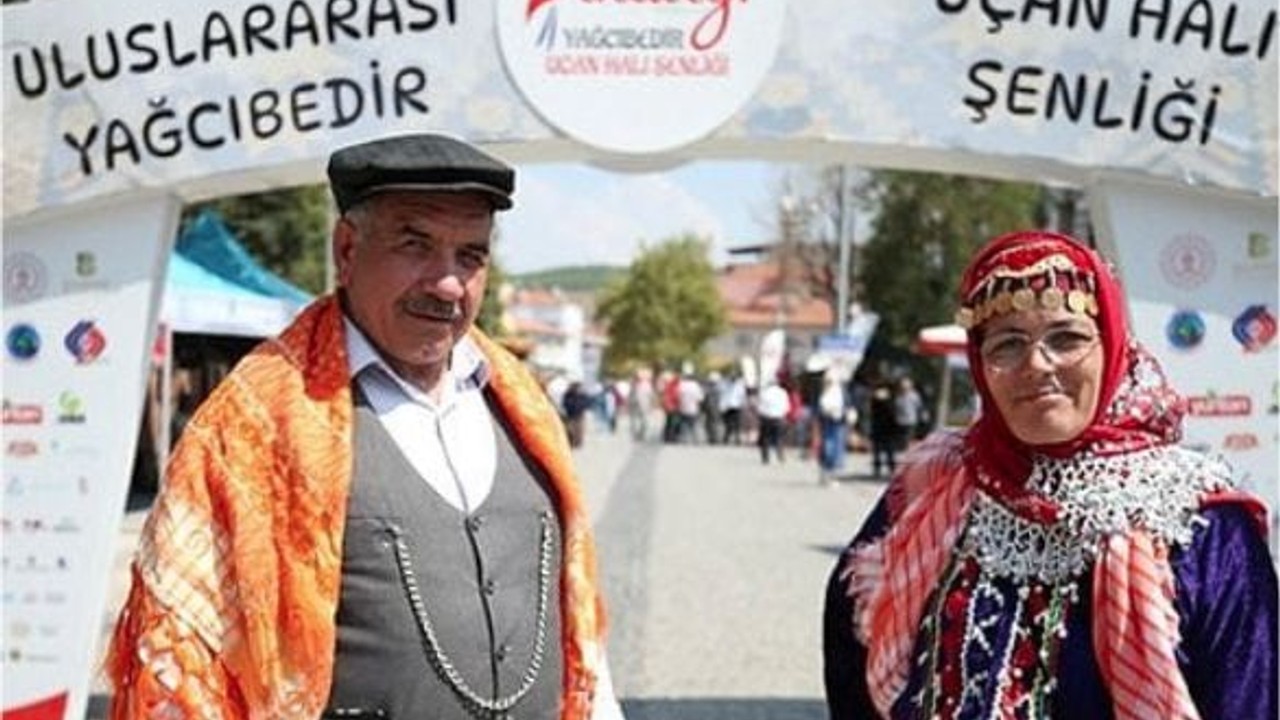3 Bin Yıllık Halılar Sındırgı'da Sergilenecek!