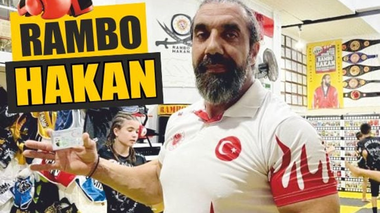 Kimliğine Bakın Ne Yazdırdı!