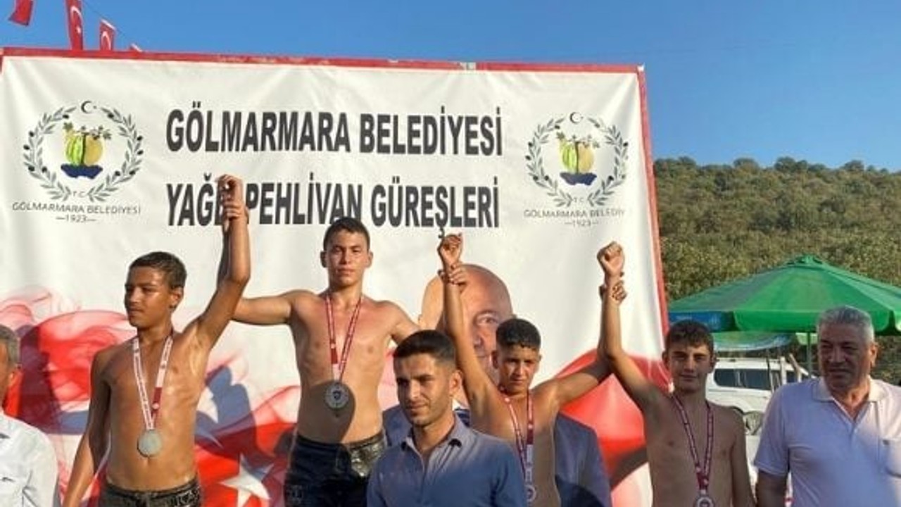 Sındırgılı Pehlivanlar Zirveye Çıktı