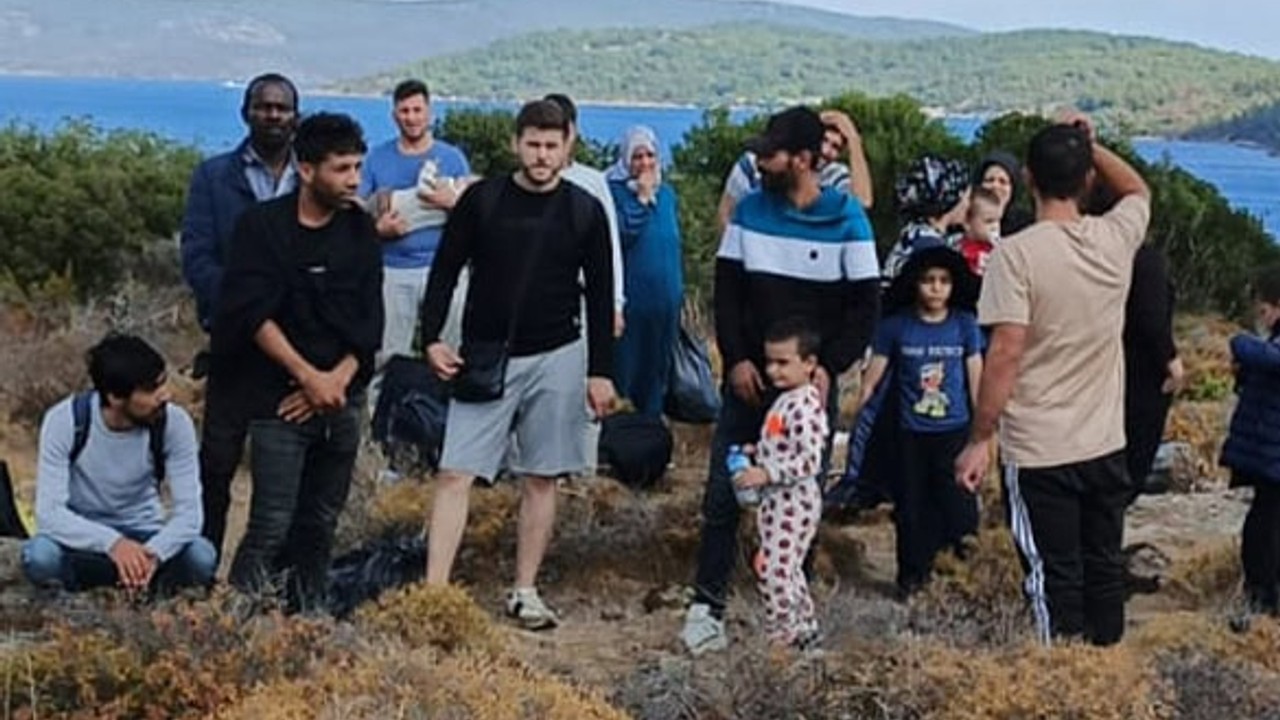 Ayvalık'ta 29 Düzensiz Göçmen Yakalandı