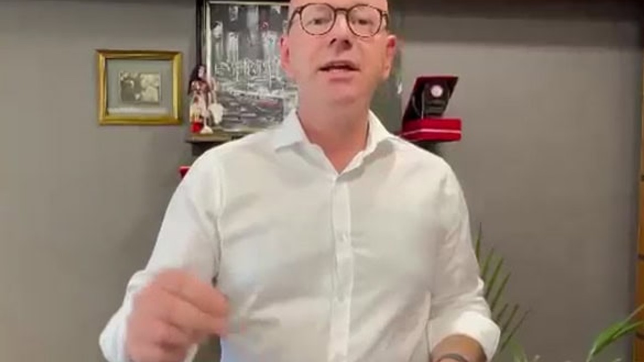 CHP'li Sarı; "66 Bin Öğrencinin Yurt Masrafı, Sarayın 1 Günü Kadar!"