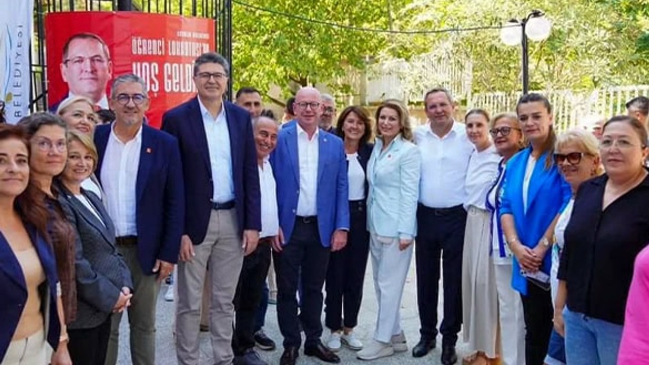 Erden Köybaşı: "Ayvalık Belediyesi, Gençlerimize Sahip Çıkıyor"