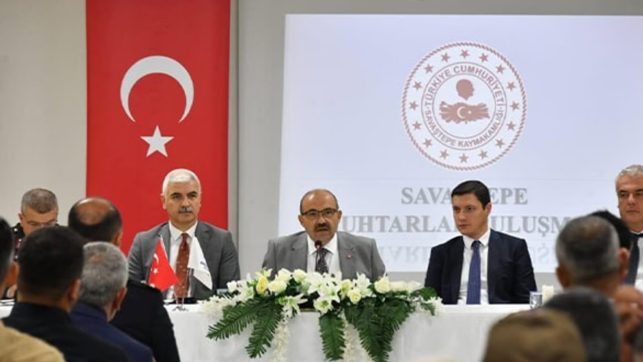 Vali Ustaoğlu Savaştepe’de Muhtarlarla Bir Araya Geldi