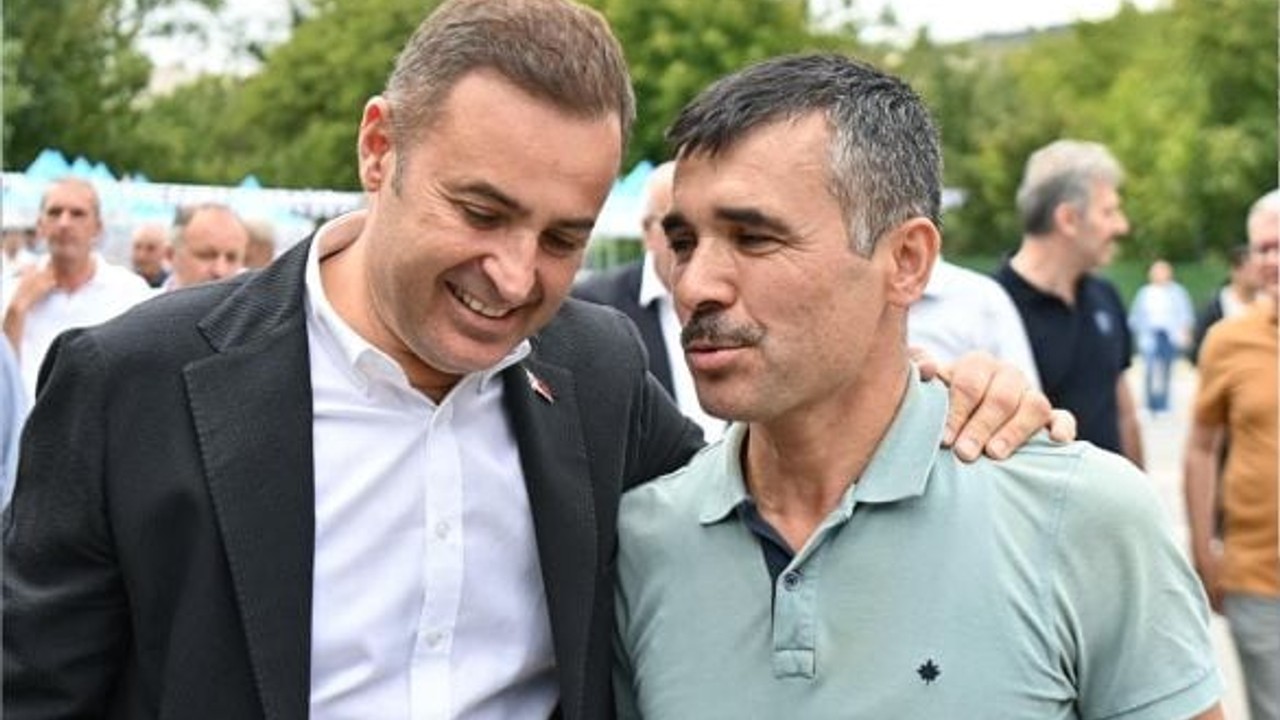 Başkan Akın, Dursunbeyli esnafın taleplerini dinledi
