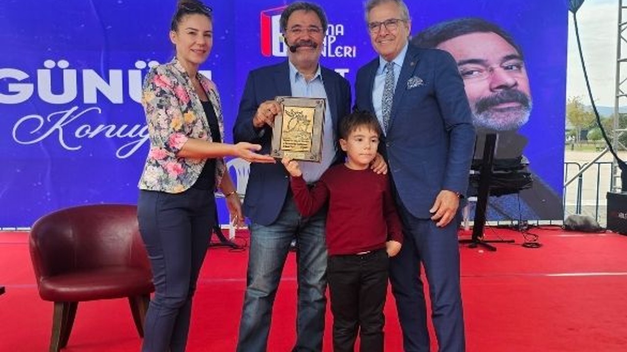 Edebiyat Fırtınası Balıkesir'de Esiyor!