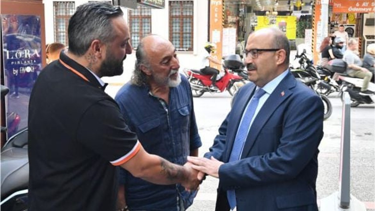 Vali Ustaoğlu Ahmet Esmer'in Ailesini Yalnız Bırakmadı