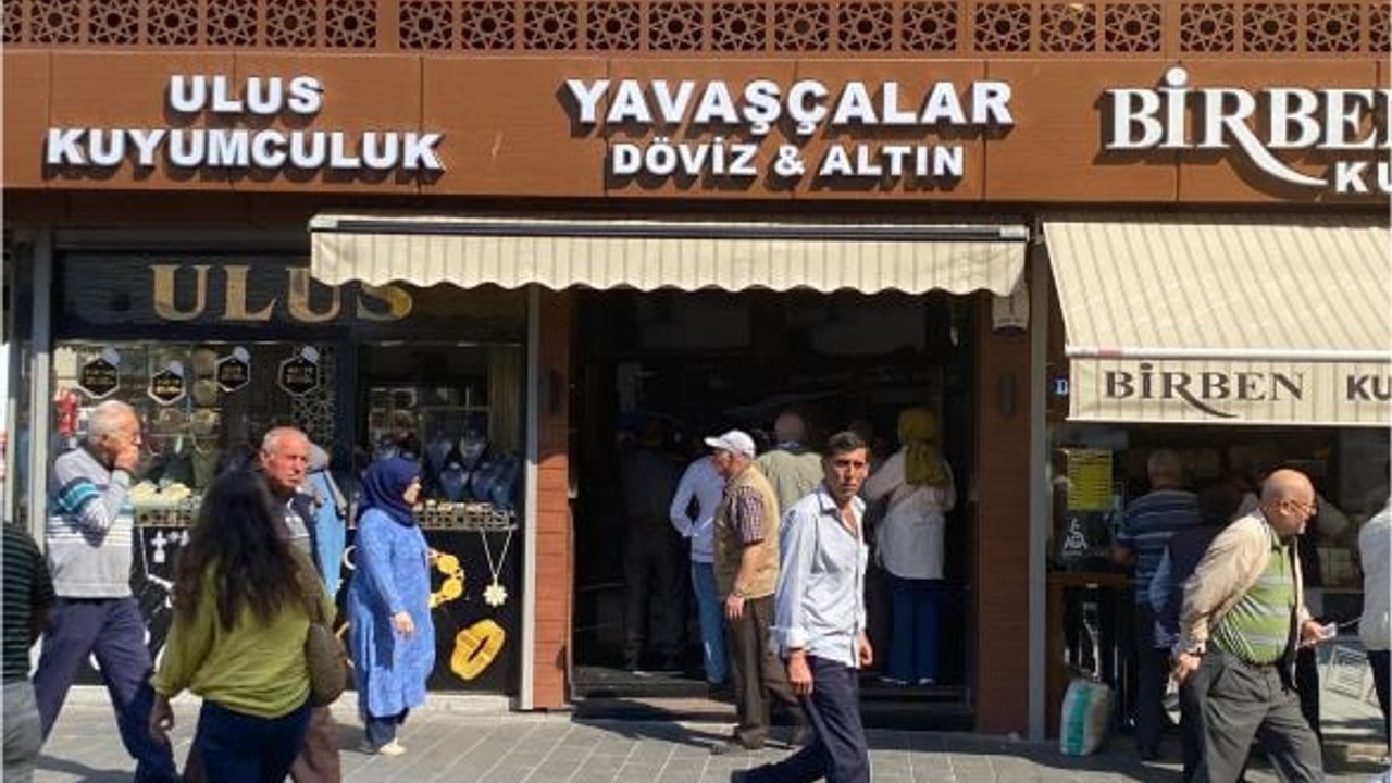 Balıkesir'de Döviz Bürosu Güne Yoğun Başladı! İşte Güncel Kurlar