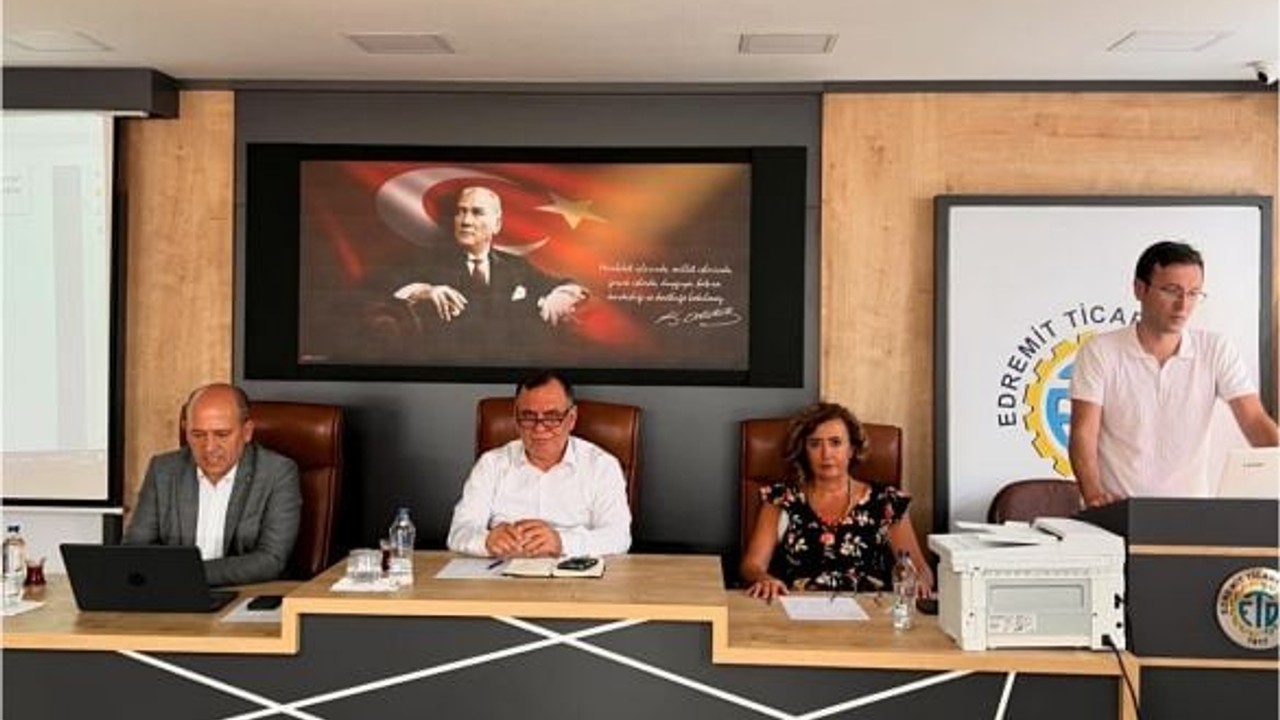 Edremit Ağustos Ticaretini Değerlendirdi