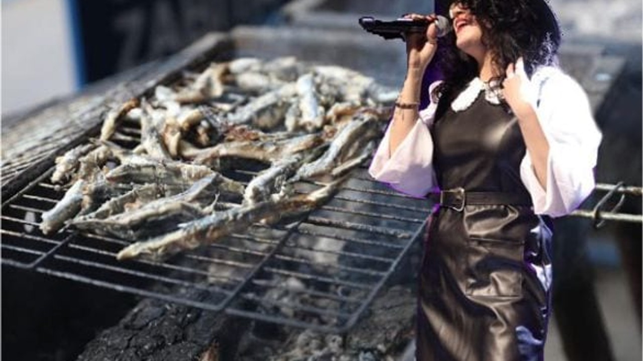Balıkesir'de Balıklar Ücretsiz Müzik Bedava!