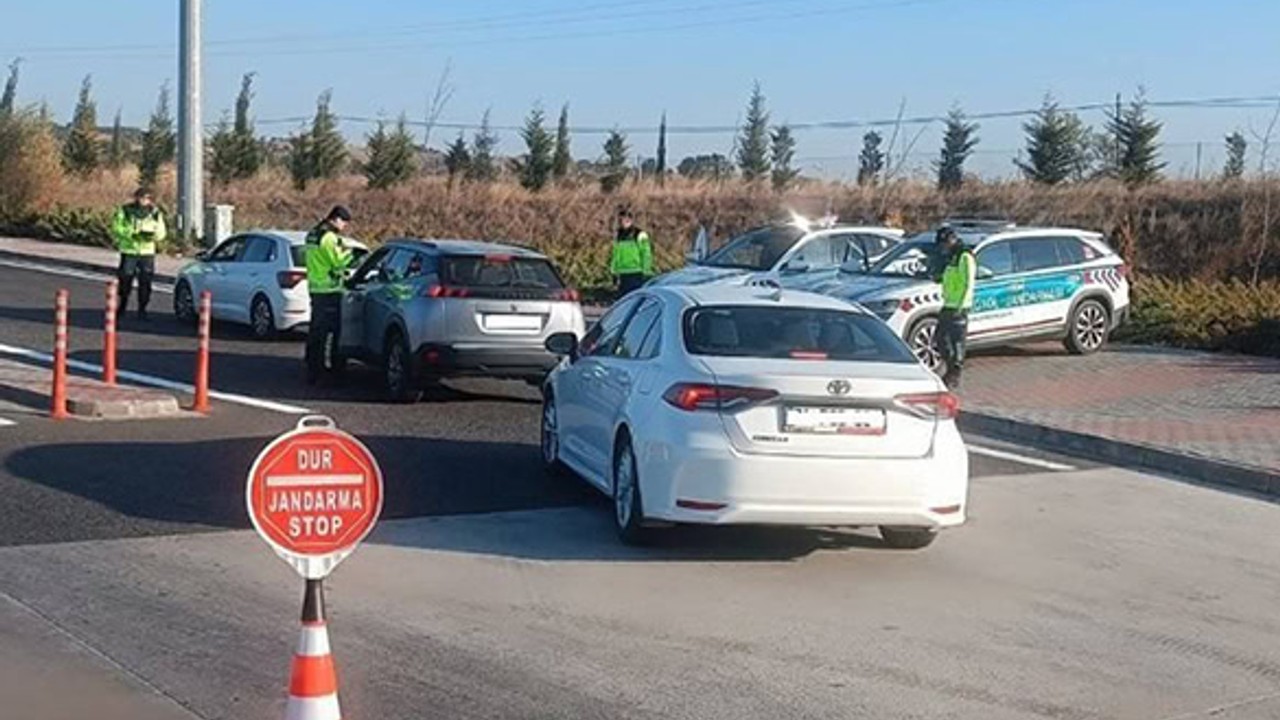 Balıkesir Jandarma’dan Cayrokopter'le Trafik Denetimi