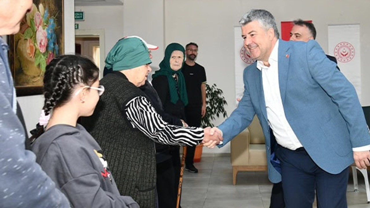 Başkan Mesut Akbıyık’tan Huzurevi Ziyareti