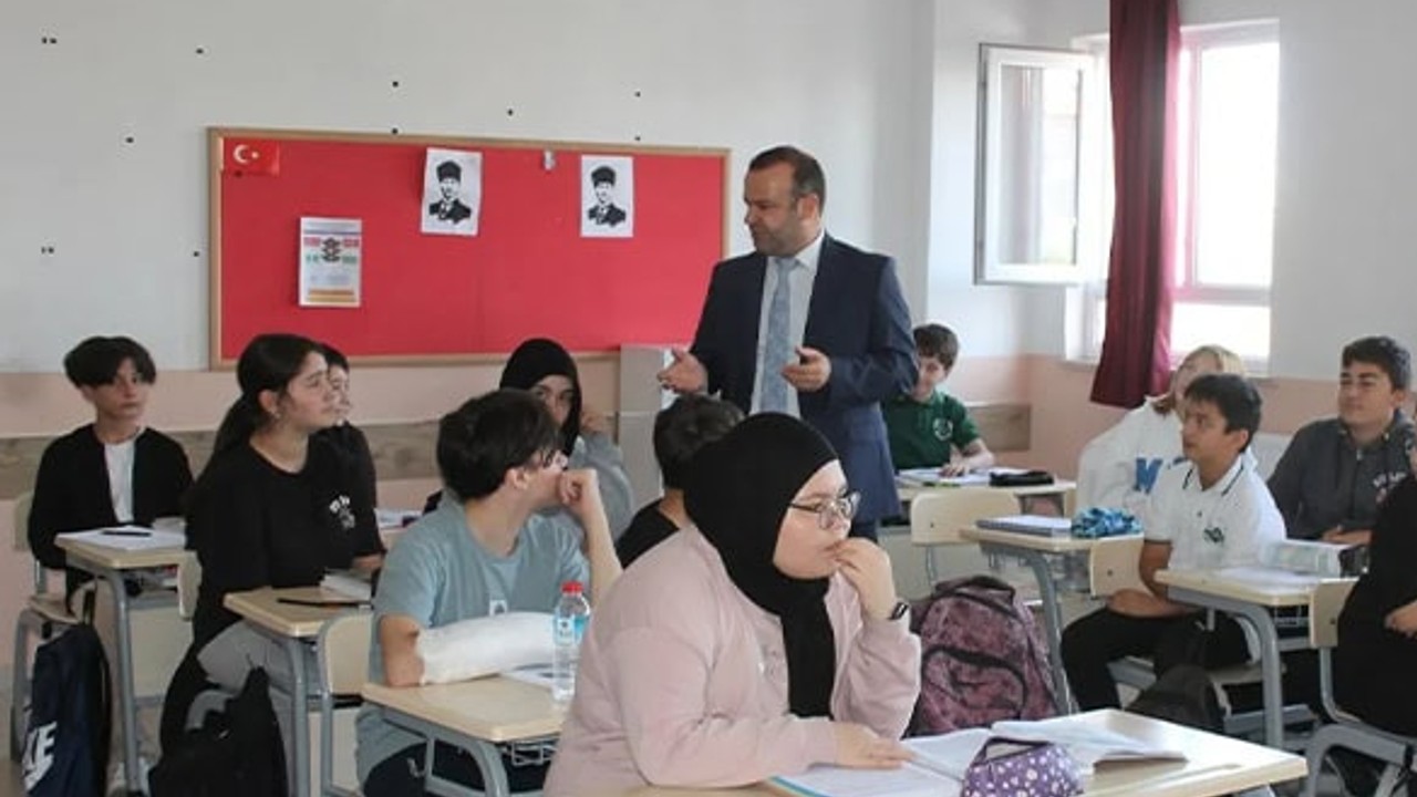 Bigadiç İlçe Milli Eğitim Müdür Vekili Karpınar’dan Okul Ziyaretleri