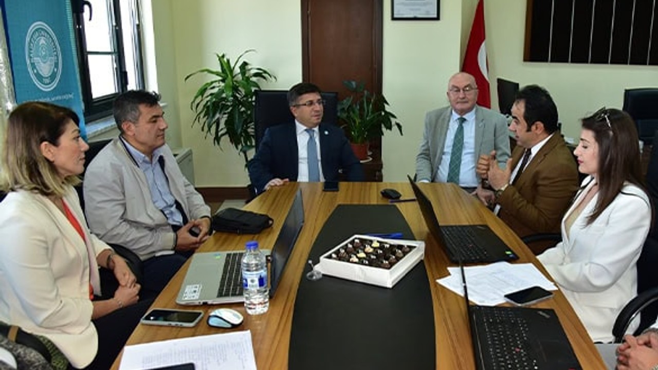 Rektör Oğurlu’dan Sosyal Bilimler Enstitüsüne Destek Ziyareti