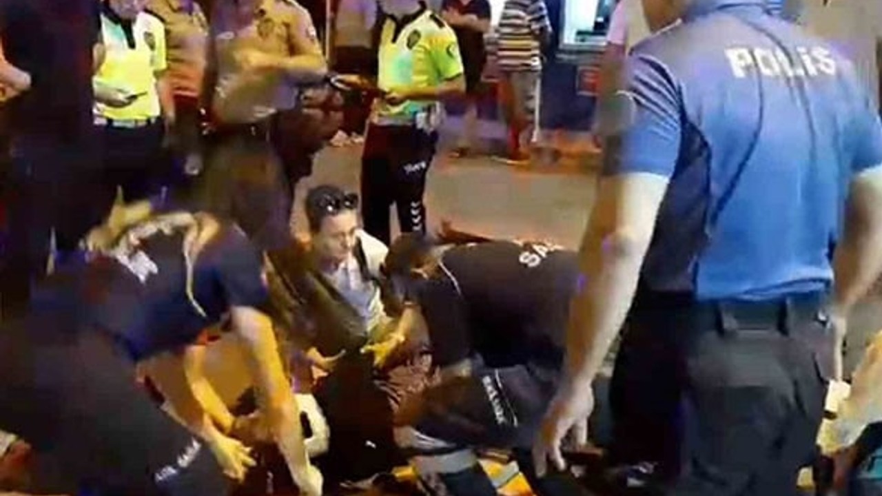Serbest Kalan Sürücü Aileyi Yasa Boğdu