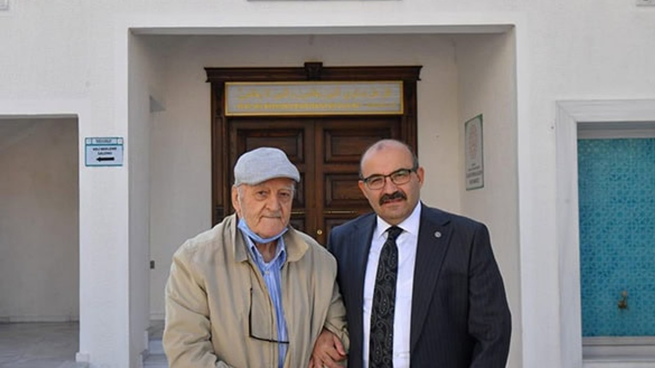 Vali Ustaoğlu'ndan Sağlık ve Gençlik Merkezine Ziyaret