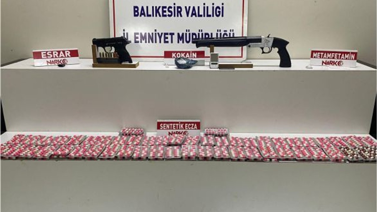 Edremit Uyuşturucu Baskınında 4 Gözaltı!