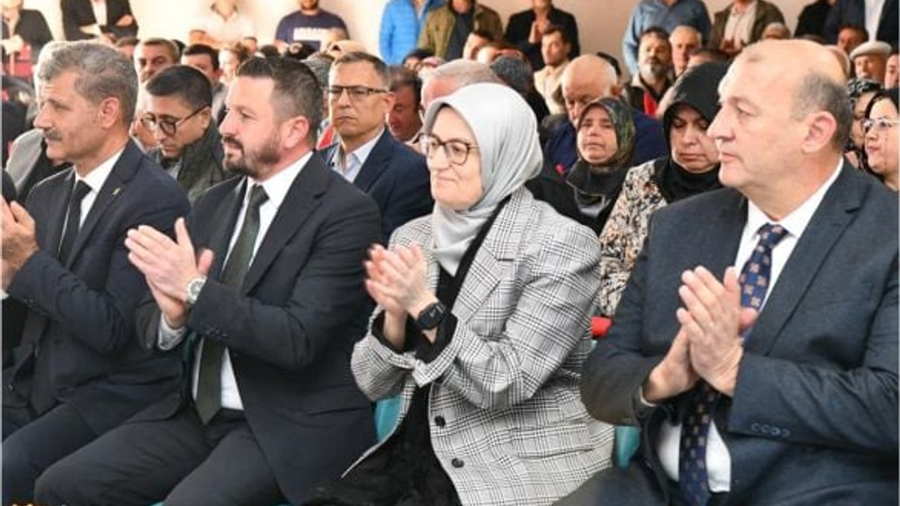 AK Parti Bigadiç'te Yeni Stratejilerini Belirledi