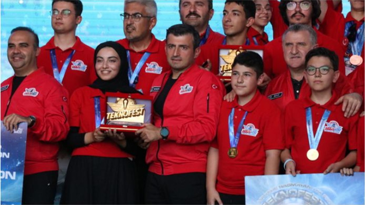 Selçuk Bayraktar: "TEKNOFEST, Bir Dönüşüm ve Umut Hareketidir"