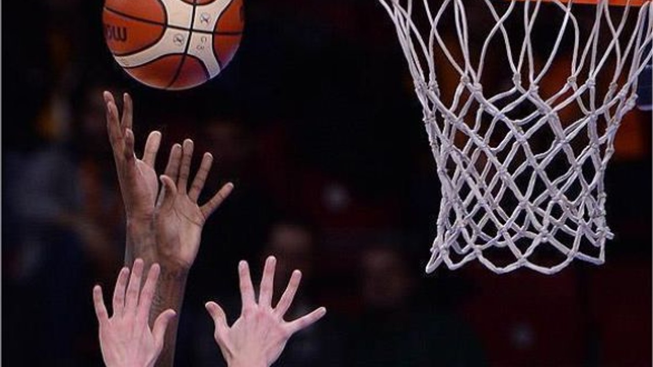 Olympiakos THY Avrupa Ligi'nde Zirveye Yükseldi