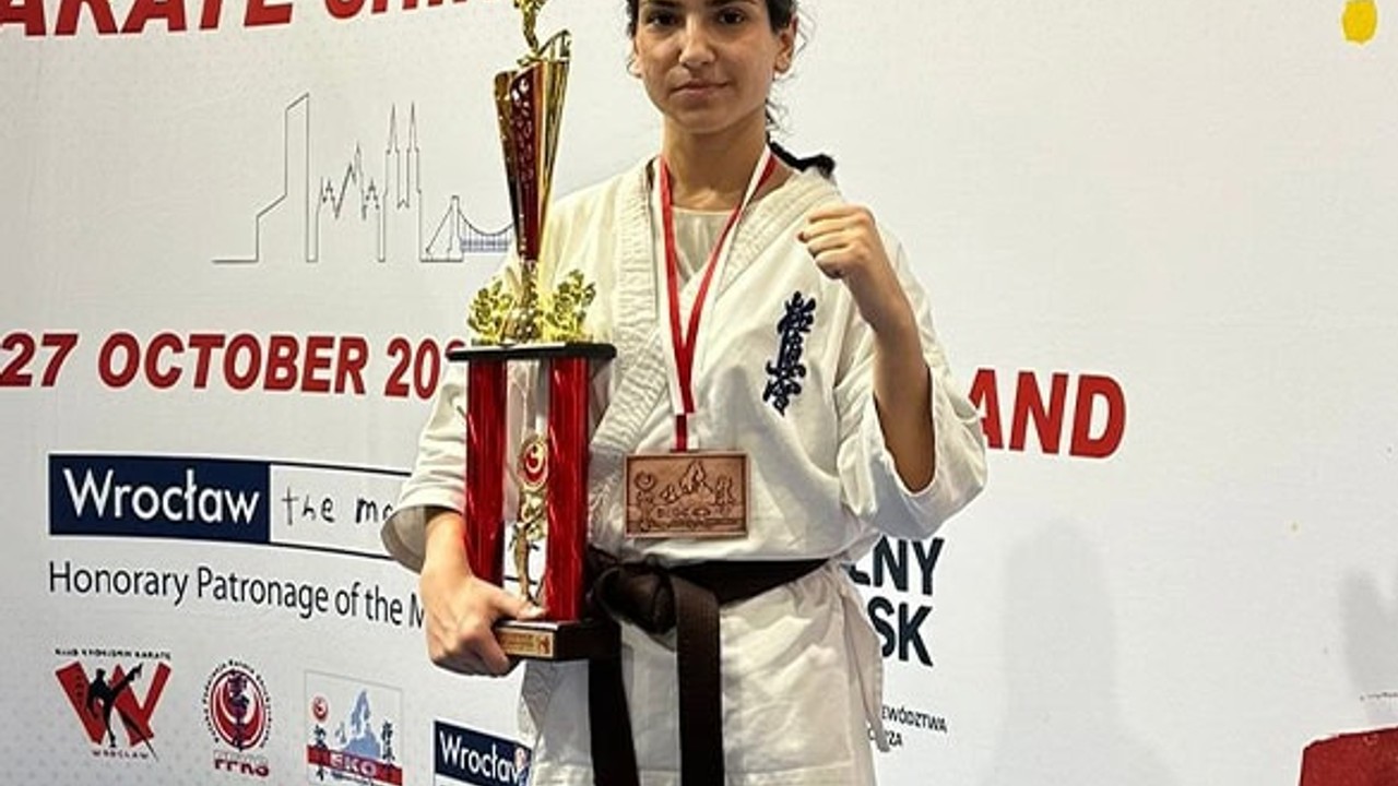 BAÜN Milli Sporcusu Avrupa Üçüncüsü Oldu