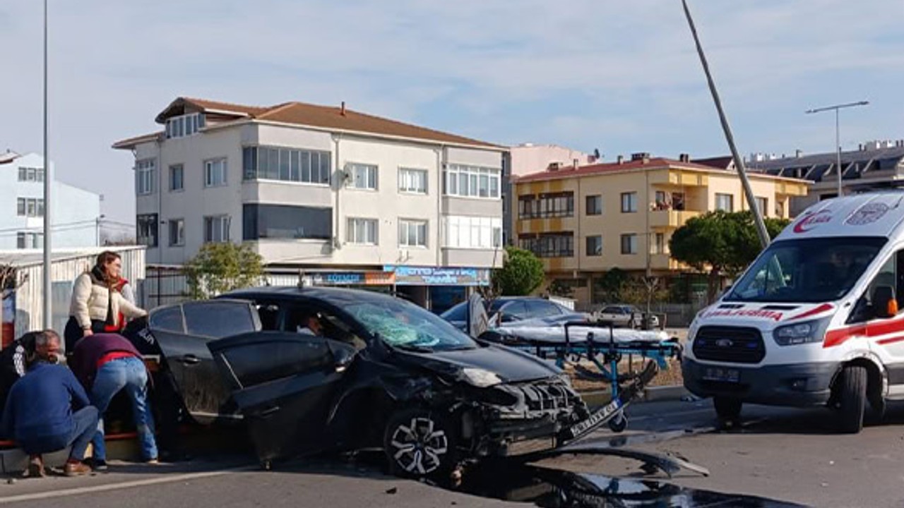 Bandırma’da Trafik Kazası Yaralılar Var