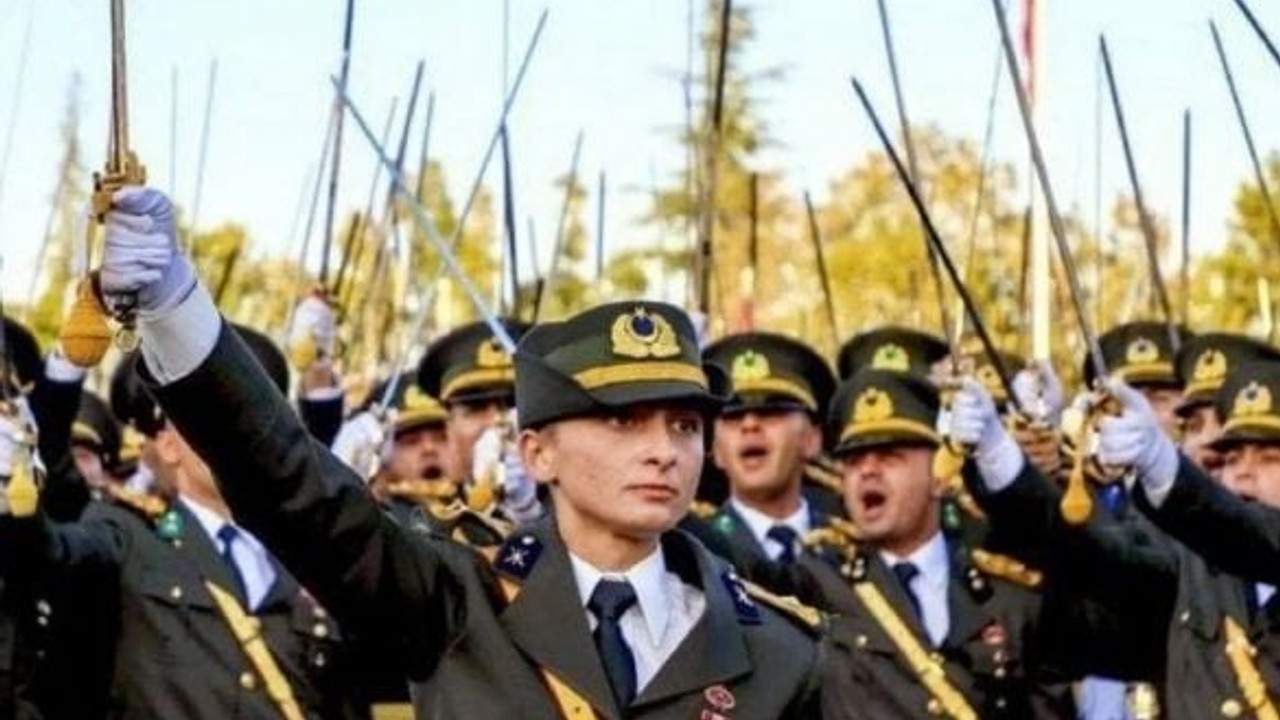 Atatürk’e Bağlılık Yemini Gündem Yarattı