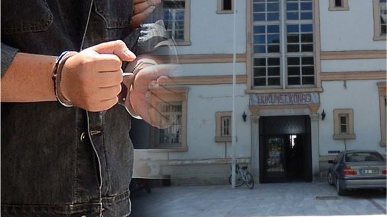 Erdek’te Yolsuzluk İddiaları! Başkan ve Muhasebeci Gözaltına Alındı