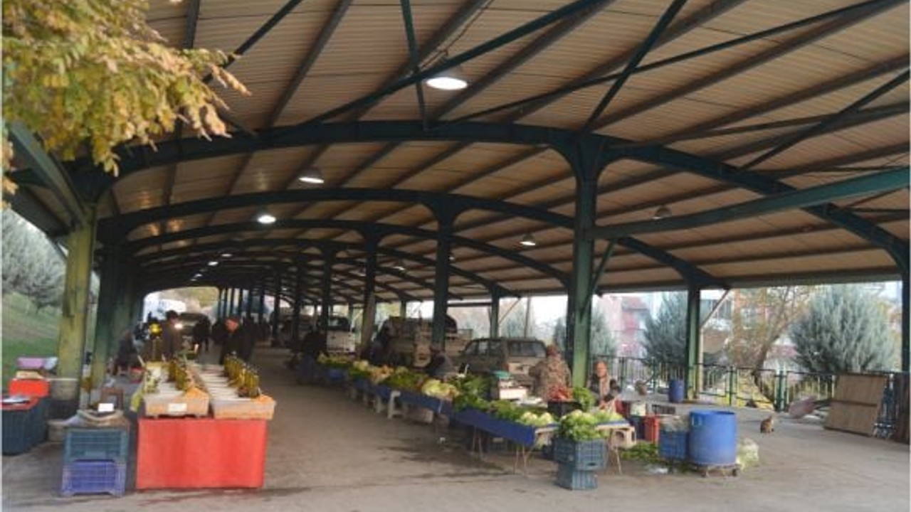 Perşembe Pazarı'nda Neler Var? Fiyatlar Cep Yakıyor mu?