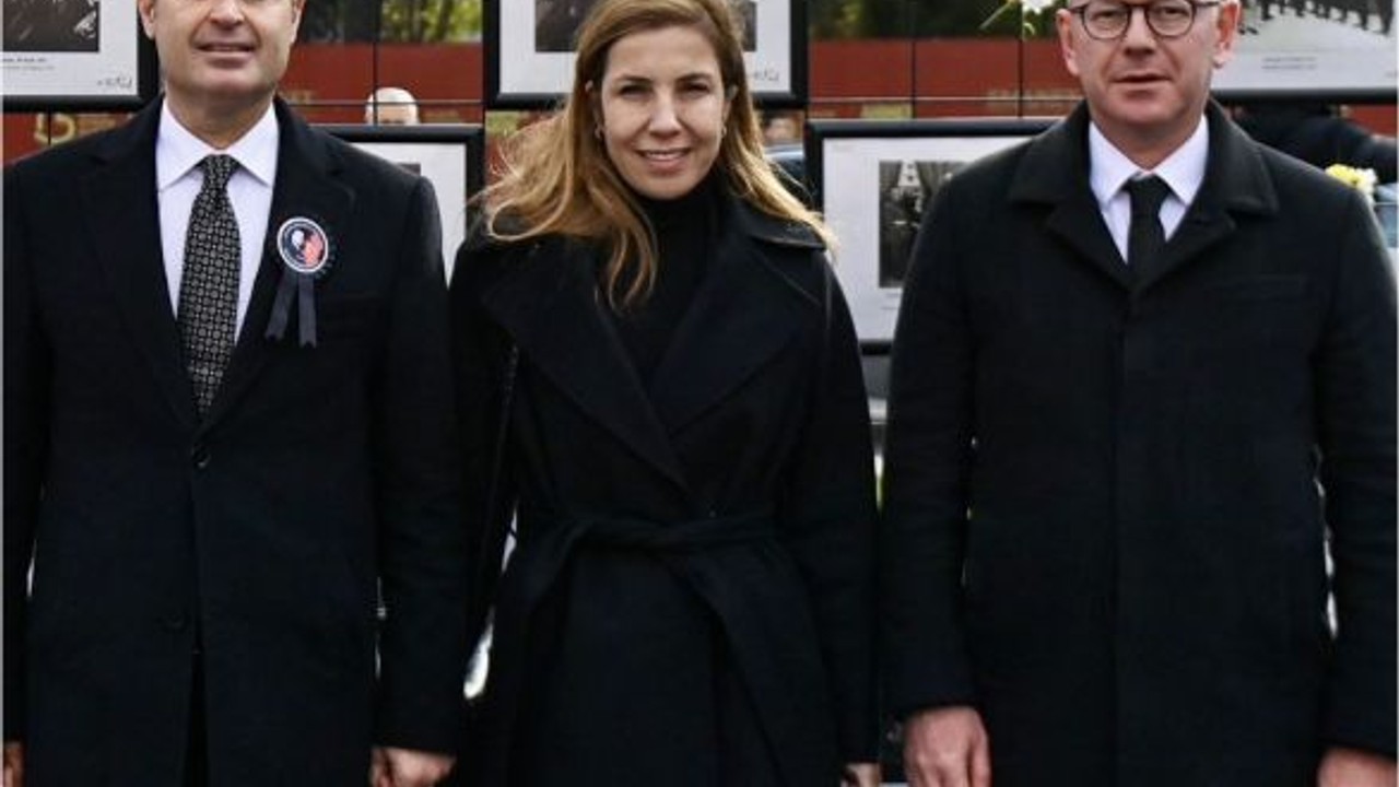Vekil Sarı'dan Atatürk'ü anma Sergisine Davet