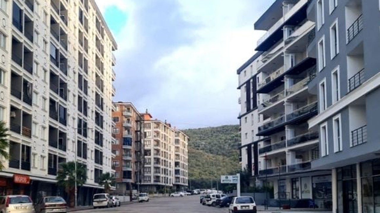 Küçük Bir Köydü Şimdi İse Dağların Eteğinde Rezidanslar Yükseliyor