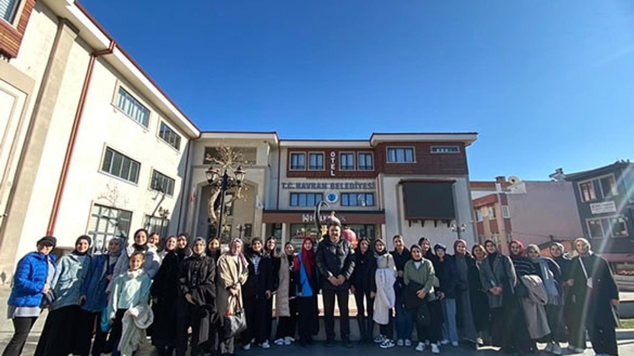 BAÜN Topluluğu, Havran’da Tarihi ve Kültürel Ziyaretlerde Bulundu