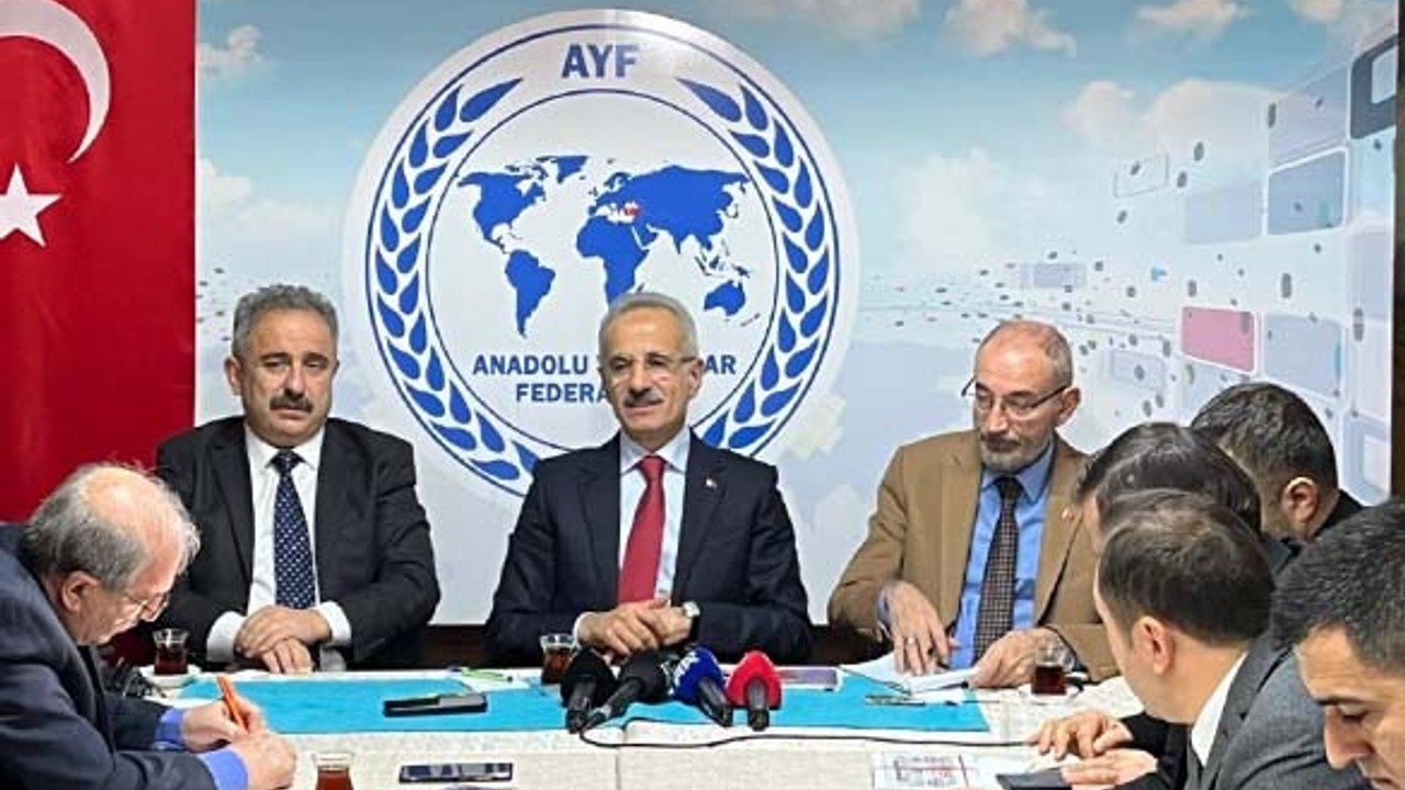 Bakan Uraloğlu'ndan Şam Havalimanı Açıklaması