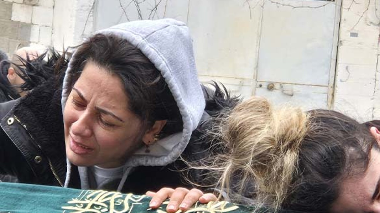 Balıkesir'deki Patlamada Yaşamını Yitiren Tuba Sert, Son Yolculuğuna Uğurlandı