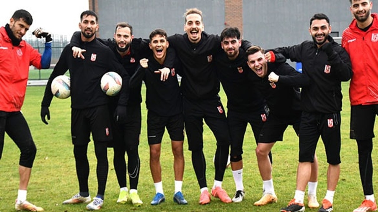 Balıkesirspor, İnegöl Kafkasspor Maçına Hazırlanıyor