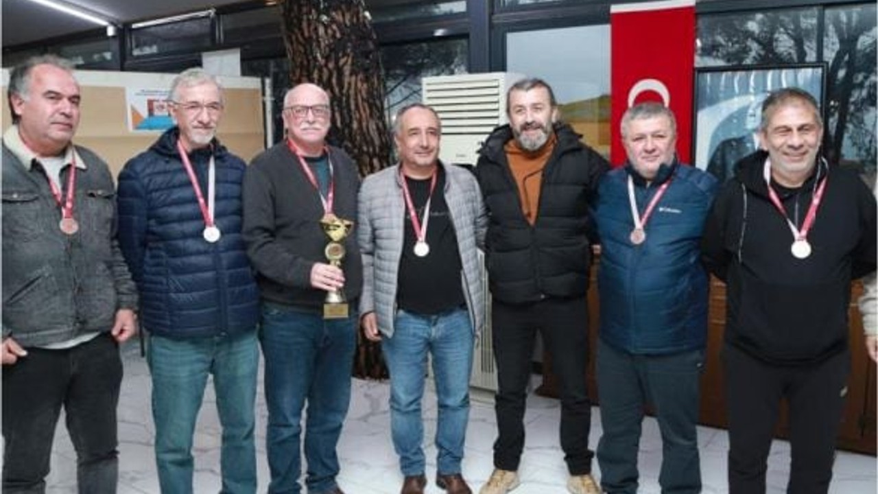 Burhaniye’de Briç Şampiyonları Belli Oldu
