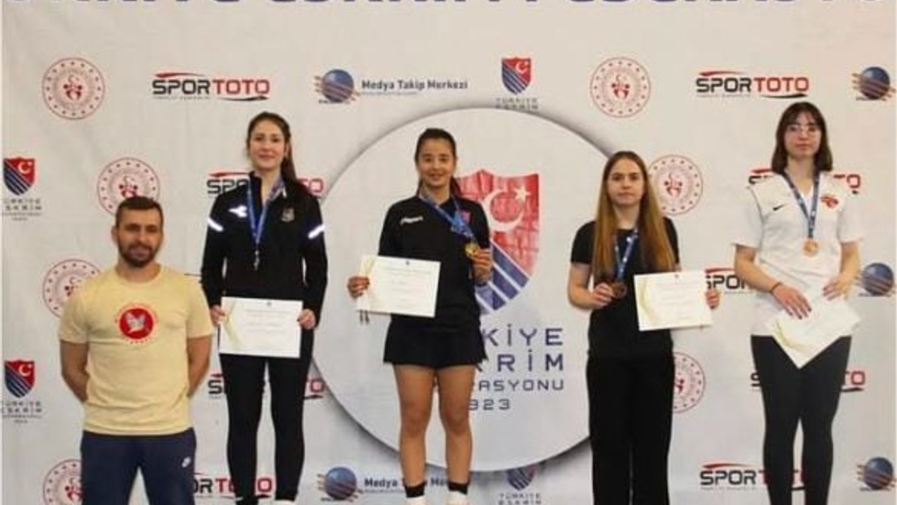 Balıkesir BSB Eskrimde Zirveye Çıktı!
