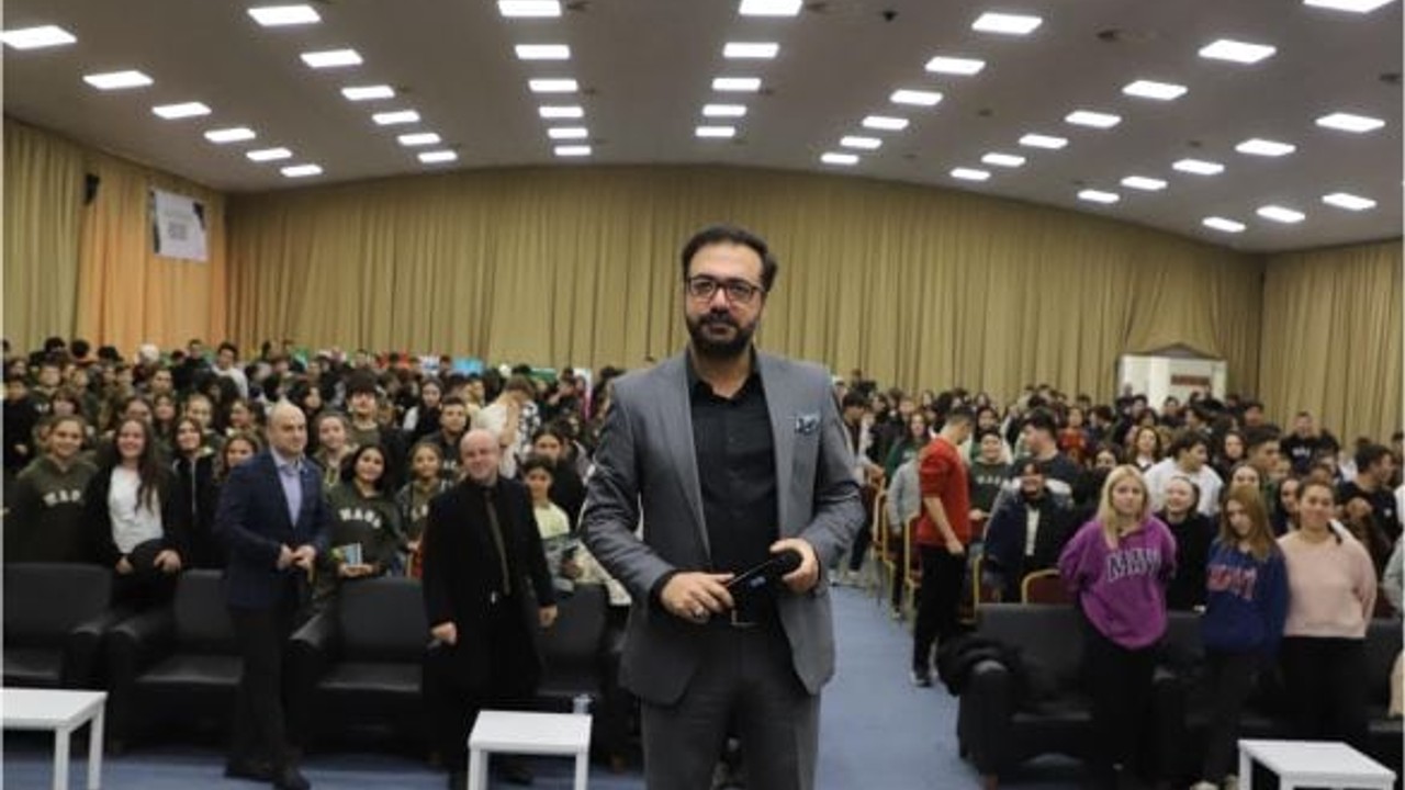 Gönen’de Kültür ve Kitap Günleri Söyleşilere Sahne Oldu