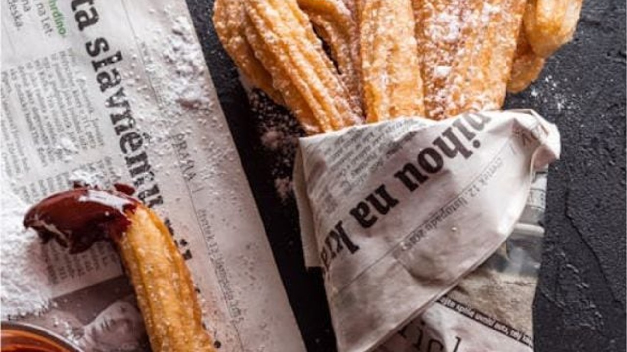 Evde Kolayca Yapabileceğiniz Churros Tarifi