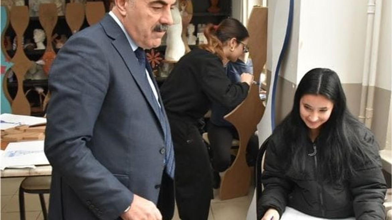 Balıkesir'de Yaratıcı Öğrencilere Destek