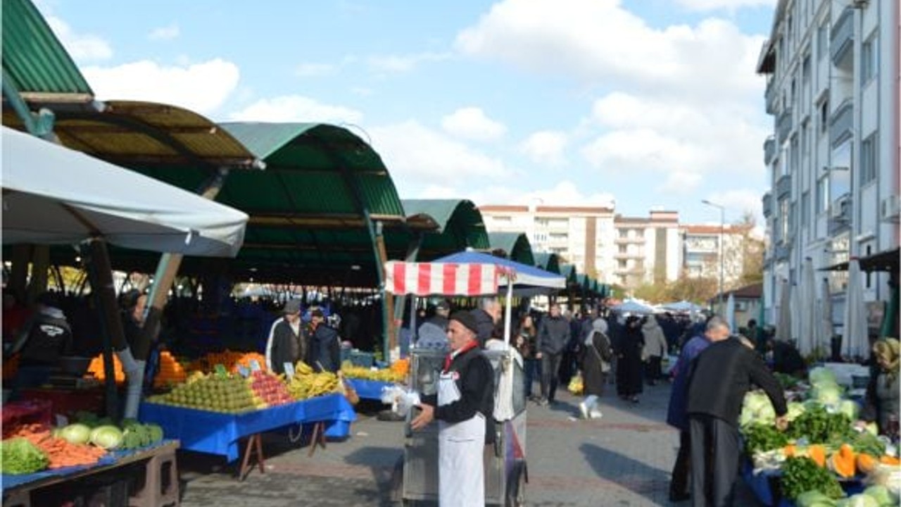 Balıkesir Çarşamba Pazarı’nda Bereketli Sezon