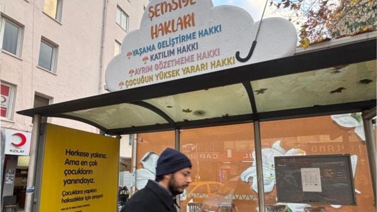 Şemsiye hakları Durağı Altıeylül'de