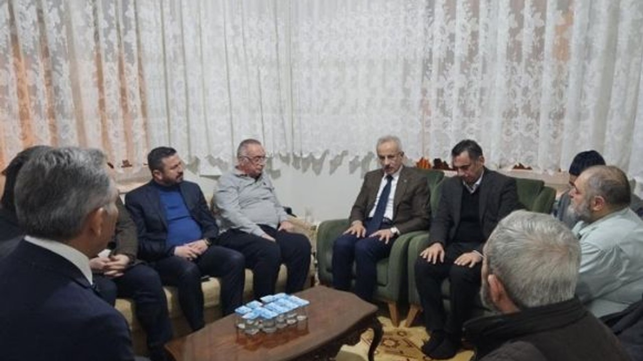 Bakan Uraloğlu Taziye İçin Balıkesir'de