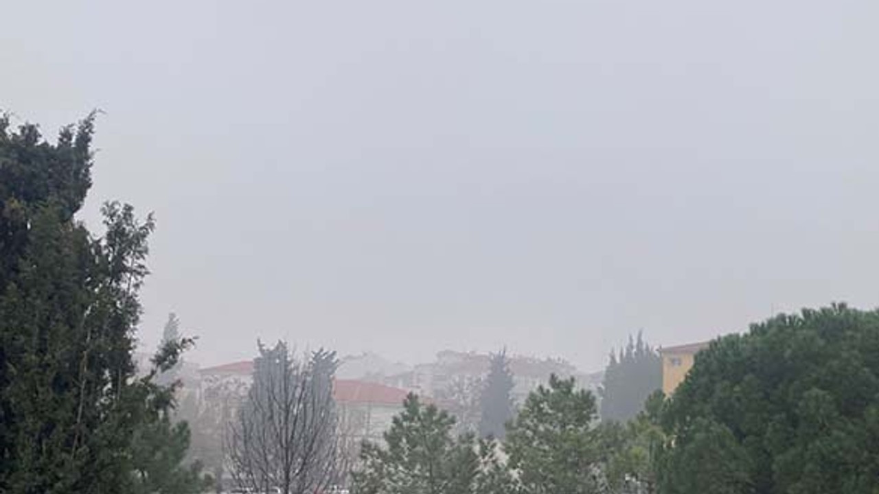 Balıkesir Merkezde Sis Etkili Oldu