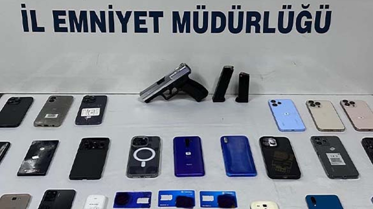 Balıkesir'de Dolandırıcılık Suçundan 13 Zanlı Tutuklandı