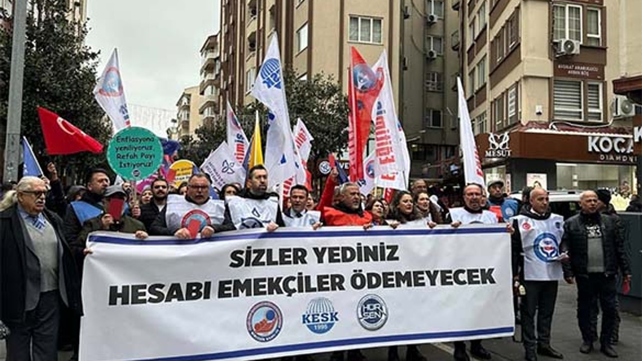 Kamu Emekçilerinden İş Bırakma Eylemi