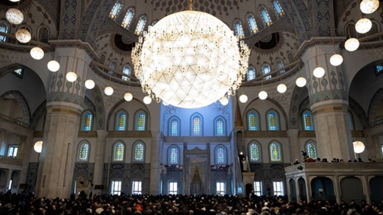 Halit Çalış:"Ramazan Bazen 29 Bazen 30 Gün Sürer"